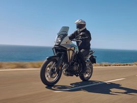 26YM 01 NX500 EClutch NHB61P PearlHorizonWhite aws 13