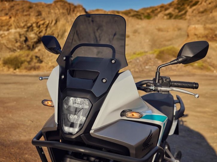 26YM NX500 EClutch NHB01 GraphiteBlack aws 04