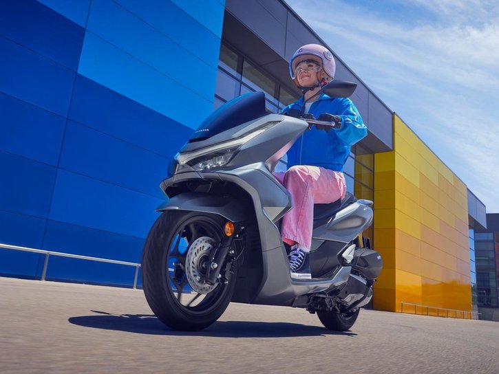 25YM 02 PCX125 DX EDTR MAT DIM GRAY METALLIC aws 06