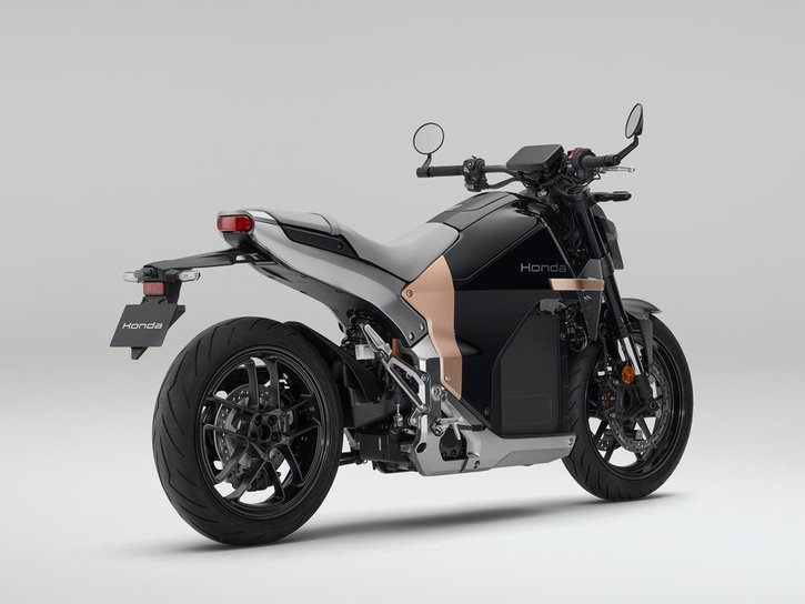 26YM Honda WN7 Graphite Black 004