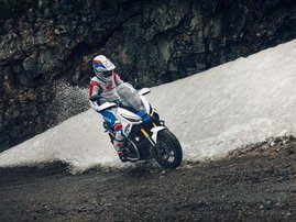 26YM XADV SE NHB54P MAT PEARL GLARE WHITE aws 10