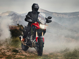 22YM - CB500X - Model Features